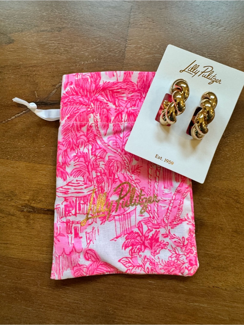 Lilly Pulitzer Gold Twist Hoop Earrings NWT Island Escape